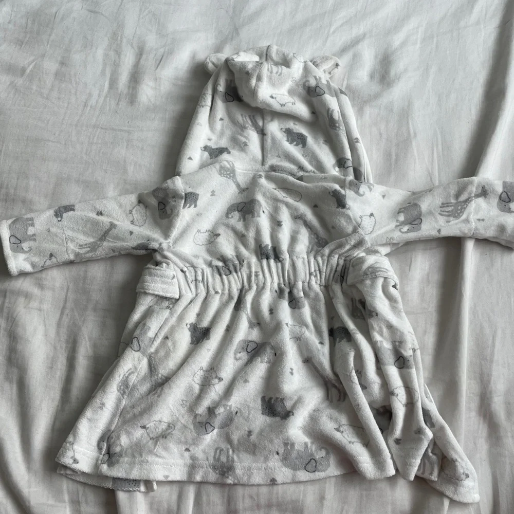 Baby Robe - Picture 2 of 3